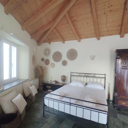 House Moschα Villa Ándros Eksteriør billede